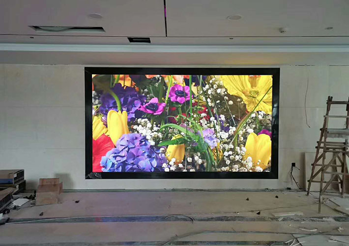 長(zhǎng)沙室內(nèi)全彩顯示屏安裝 長(zhǎng)沙室內(nèi)led顯示屏批發(fā)